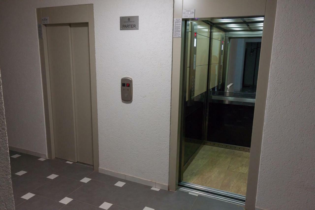 Gold Class Apartments Ams Cluj-Napoca Buitenkant foto